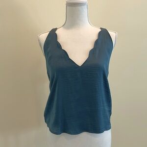 Kimchi Blue Scalloped Edge Cami. EUC